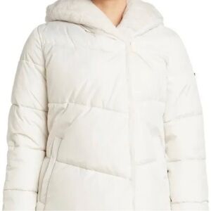 BCBGMAXAZRIA Women's M White Hooded Cozy Faux Fur Puffer Button Coat New Tags